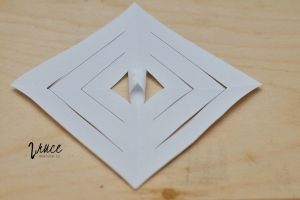 3D papírová vánoční hvězda - postup, jak vyrobit