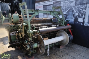 Malý svět techniky - tkalcovský stav