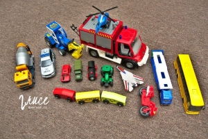 Hra "najdi věc podle říkanky či hádanky"  - dopravní prostředky