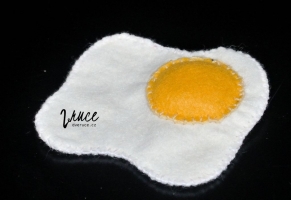Jídlo z filcu - volské oko