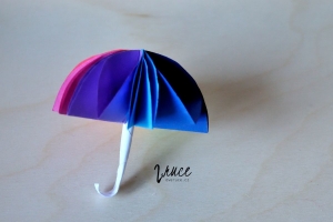 Barevný papírový deštník