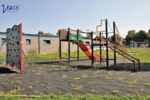 Dětské hřiště hned vedle
