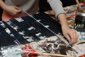 Zimní les - malba pomocí provázku