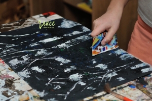 Zimní les - malba větví pomocí karty