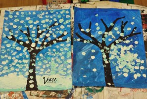 Zimní strom - malba a obtisk korku