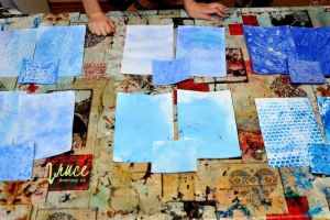 zimní zamrzle okno  pomocí různých technik