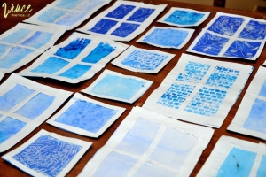 zimní zamrzle okno  pomocí různých technik